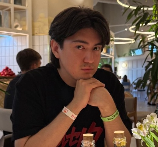 Adilet Toktybay's photo